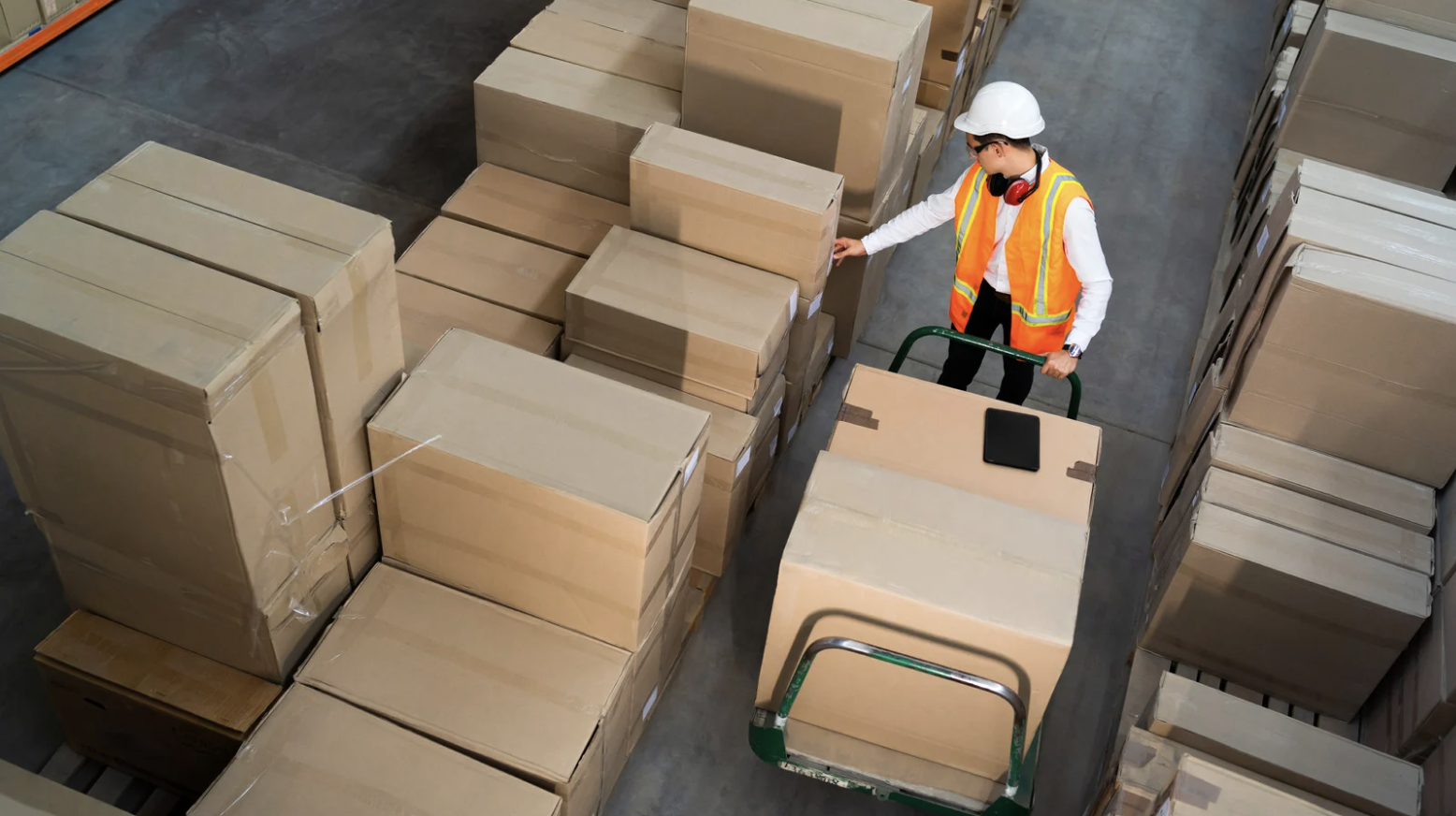 Freight Forwarders for Cheapest Shipping to the UK