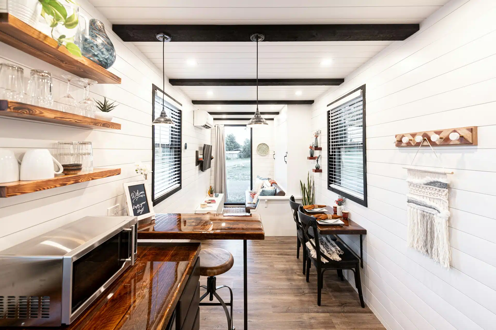 Breaking Down the Shipping Costs for Mobile Homes vs. Tiny Homes