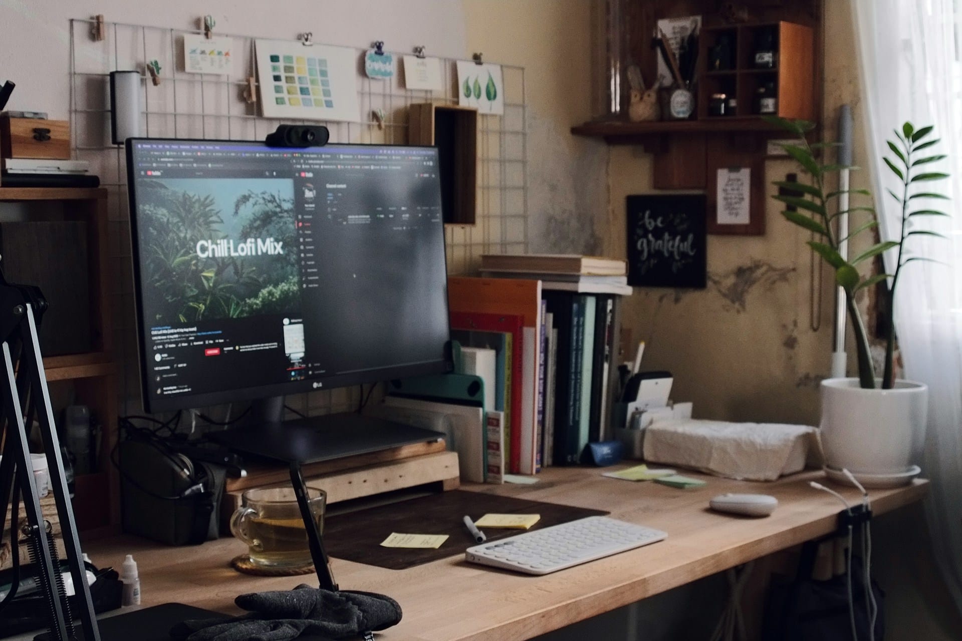 How to Build Your Own Custom Desk – A Guide to Getting It Right