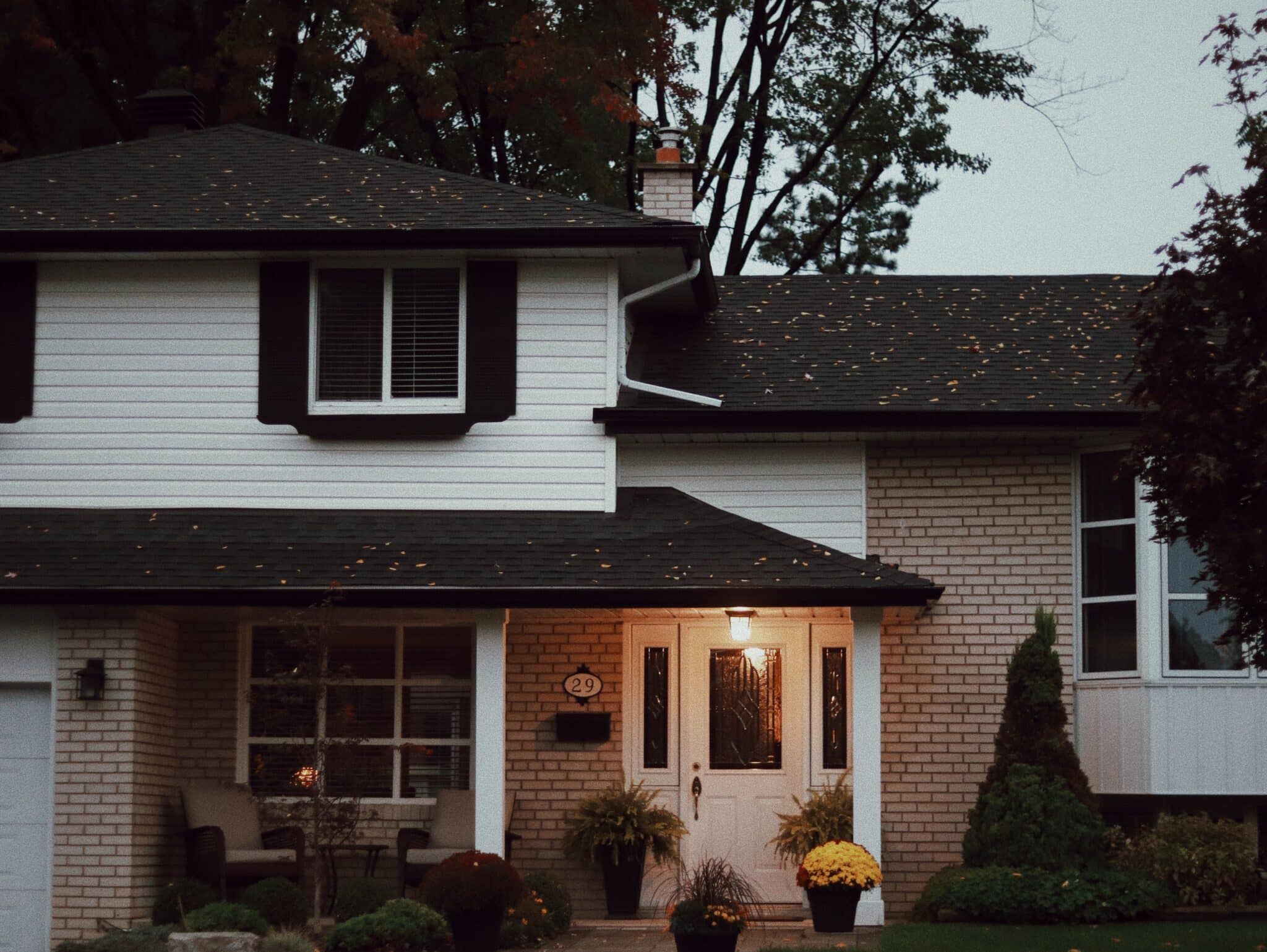 Building a Screened-In Porch: What Every Homeowner Should Know Before You Start